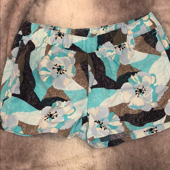 Patagonia Pants - Women’s Patagonia shorts, size small
